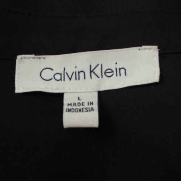 NWOT Calvin Klein || Woman’s blacksleeveless button down Top size Large - Picture 7 of 10